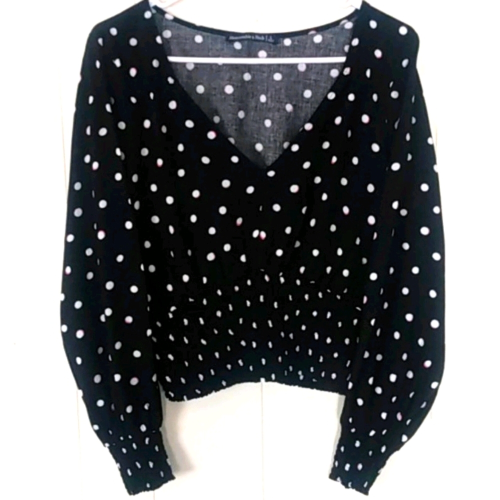Size L Women's Crop Blouse by Ambercrombie & Fitch